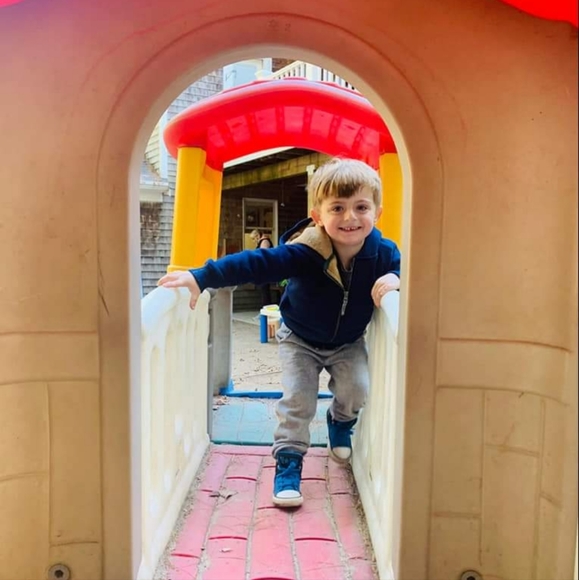 Meet your Posher! - Picture 7 of 8